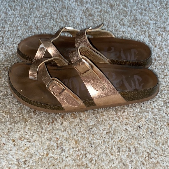 Sandals - Picture 2 of 2